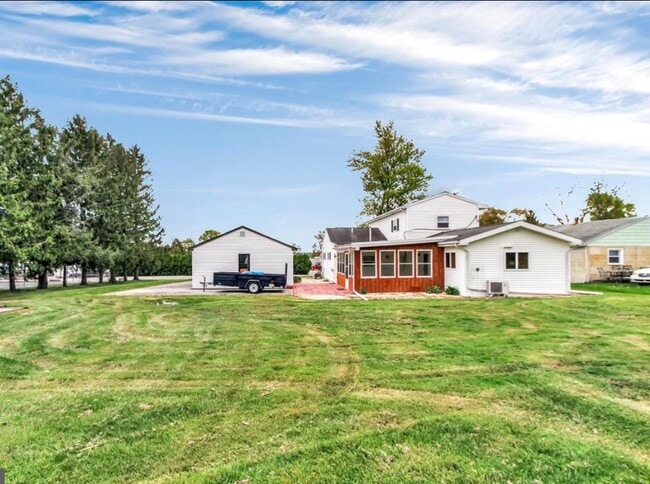 property at 3231 Alta Vista Rd