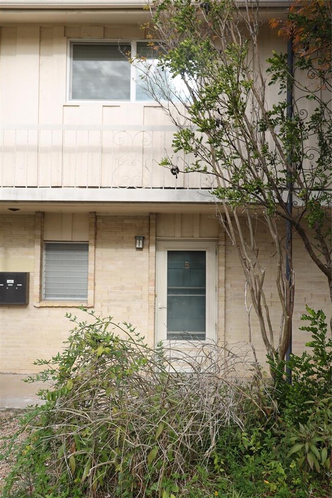 property at 5330 Balcones Dr