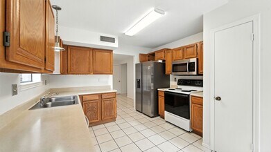 21210 Malibu Colony in San Antonio, TX - Building Photo - Building Photo