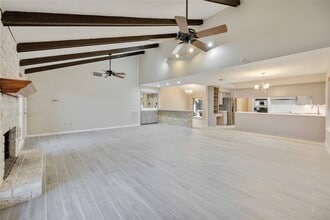 21214 Park Bend Dr in Katy, TX - Building Photo - Building Photo