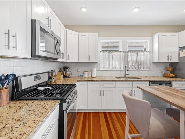 20 Walnut St in Everett, MA - Building Photo - Building Photo