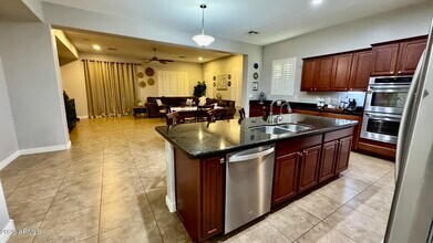 2531 E Iris Dr in Chandler, AZ - Building Photo - Building Photo