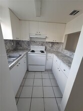 355 E 33rd St in Hialeah, FL - Building Photo - Building Photo