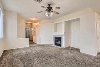 8804 Crooked Shell Ave in Las Vegas, NV - Building Photo - Building Photo