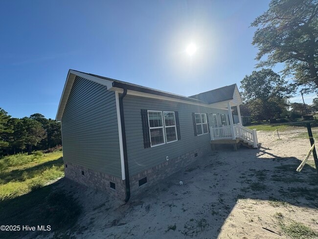 416 Peanut Rd in Hampstead, NC - Building Photo - Building Photo