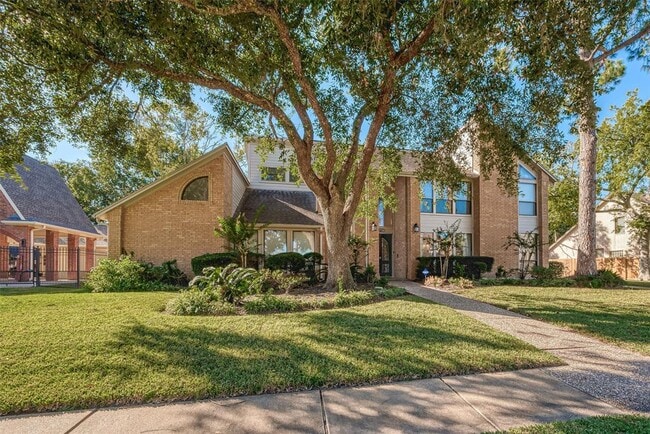 15714 Sylvan Lake Dr in Houston, TX - Building Photo - Building Photo