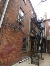 1225 Spruce St in Philadelphia, PA - Building Photo - Building Photo