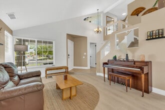 8004 Caymus Dr in Sacramento, CA - Building Photo - Building Photo