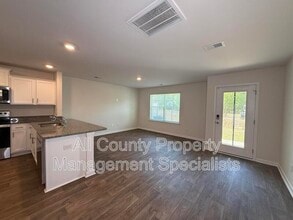 424 Devotion Ln in Sumter, SC - Building Photo - Building Photo