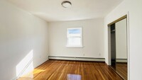 6 Meacham St, Unit 2 in Somerville, MA - Foto de edificio - Building Photo