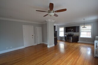 4414 N Rockwell St, Unit 3 in Chicago, IL - Building Photo - Building Photo