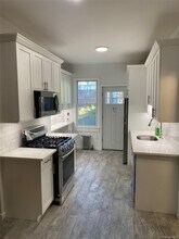 57-09 Catalpa Ave in Queens, NY - Building Photo - Building Photo