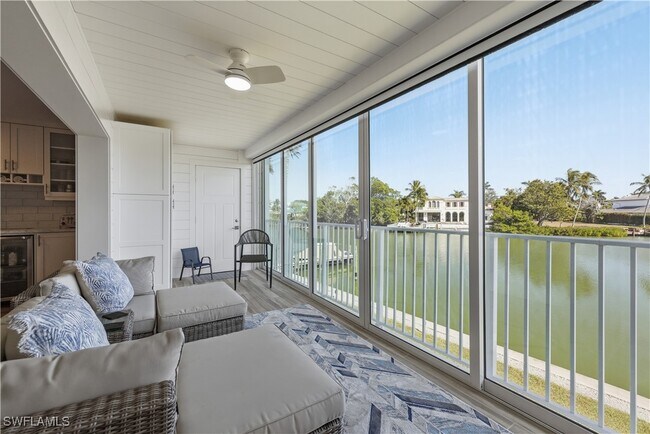 1910 Gulf Shore Blvd N