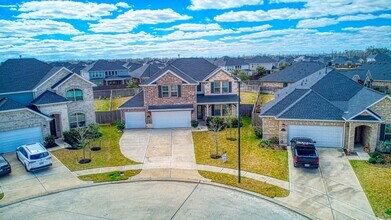 8106 Royal Palm Ct in Fulshear, TX - Building Photo - Building Photo