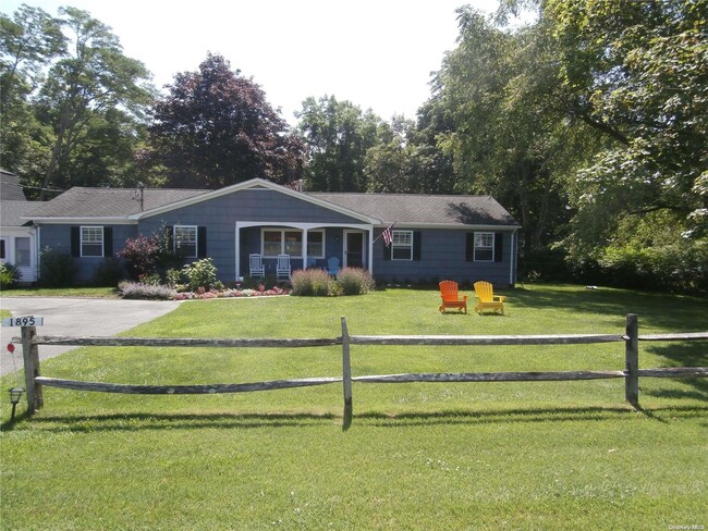 1895 Mary's Rd in Mattituck, NY - Building Photo - Building Photo