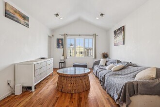 19 Cliff St in Jersey City, NJ - Building Photo - Building Photo