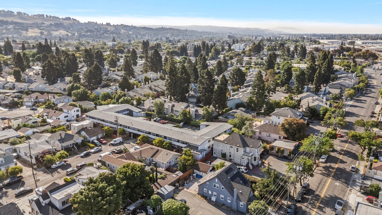 Buena Vista Gardens in San Leandro, CA - Foto de edificio