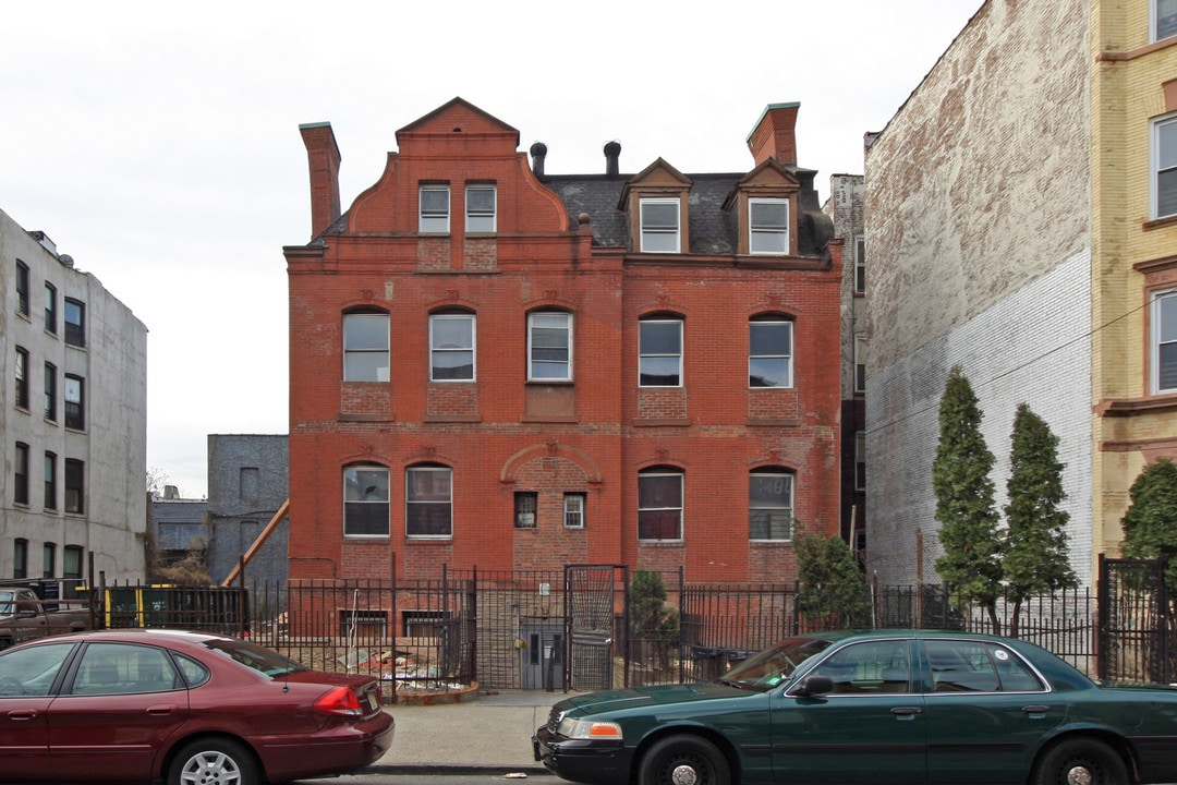 78 Herkimer St in Brooklyn, NY - Building Photo