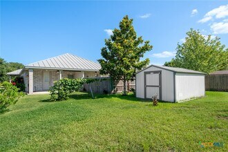 225 Anne Louise Dr in New Braunfels, TX - Building Photo - Building Photo