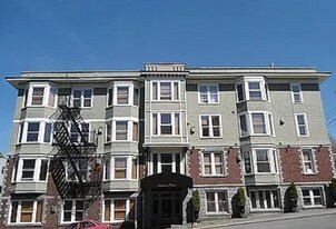 1703 Bellevue Ave in Seattle, WA - Building Photo