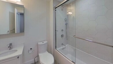 12 Lopez Ave in Cambridge, MA - Foto de edificio - Building Photo