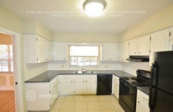 706 Westwood Cir, Unit 1045 in Brandon, FL - Foto de edificio - Building Photo