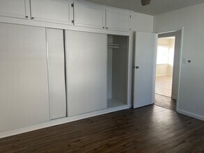 1232 W 94th St in Los Angeles, CA - Building Photo - Building Photo