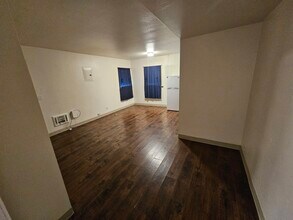 3510 NE Everett St, Unit 4 in Camas, WA - Foto de edificio - Building Photo