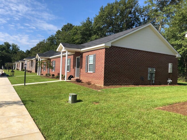 206 BoniLane Dr in Statesboro, GA - Foto de edificio - Building Photo