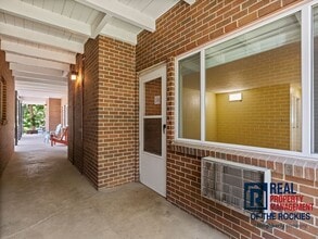 Charming 2 Bed, 1 Bath Condo in Prime Location! in Fort Collins, CO - Building Photo - Building Photo