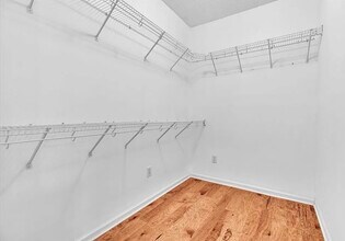 1694 Red Oak Dr, Unit 185 in Dalton, GA - Foto de edificio - Building Photo