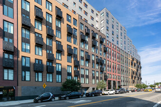 Hunters Landing in Long Island City, NY - Building Photo - Building Photo