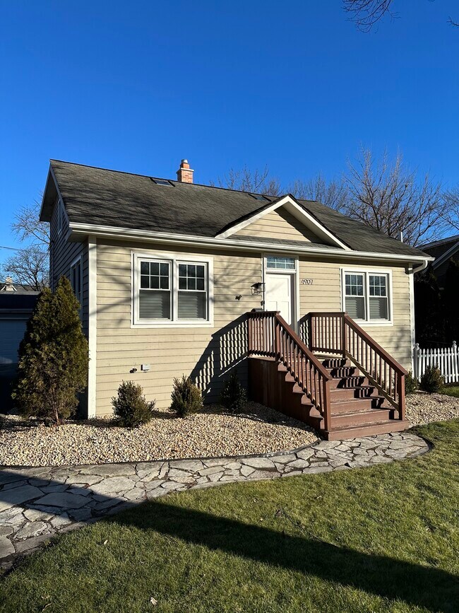 property at 4907 Bryan Pl