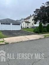 1021 Grandview Ave in Union, NJ - Building Photo - Building Photo