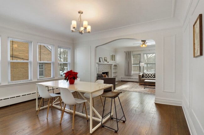 906 W Keith Ave in Waukegan, IL - Building Photo - Building Photo