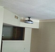 10811 Richmond Ave in Houston, TX - Building Photo - Building Photo