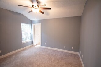 518 S Masonic St in Bellville, TX - Building Photo - Building Photo