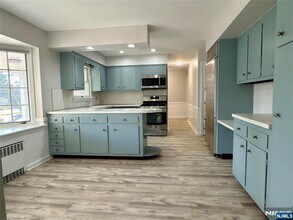 50 Concord St in New Milford, NJ - Building Photo - Building Photo