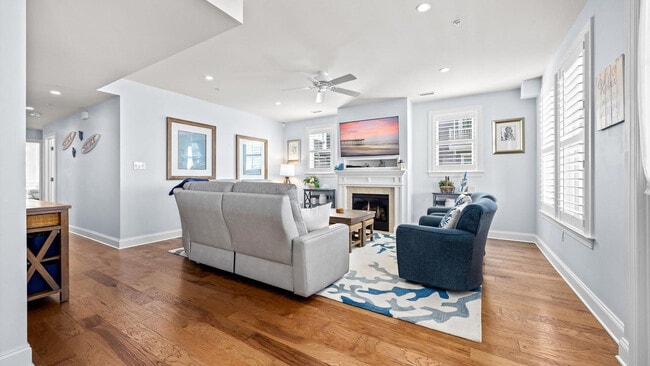 property at 701 E 8th St