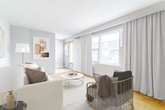 2418 Glenwood School Dr in Burlington, ON - Building Photo - Building Photo