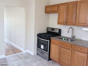 139 Tremont Ave in East Orange, NJ - Building Photo - Building Photo