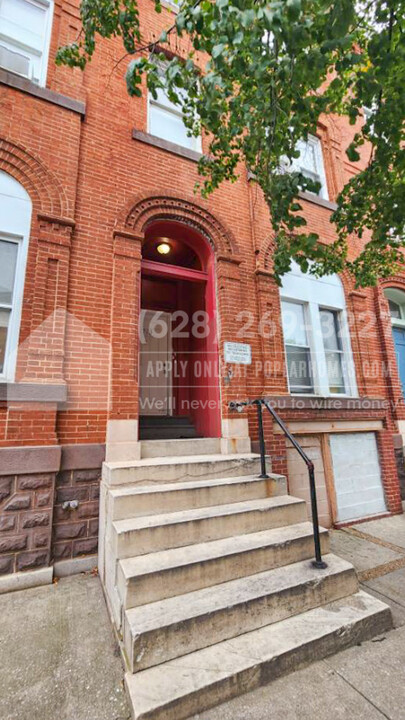 1713 Guilford Ave in Baltimore, MD - Building Photo