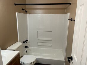 10802 Central Ave in Indianapolis, IN - Building Photo - Building Photo