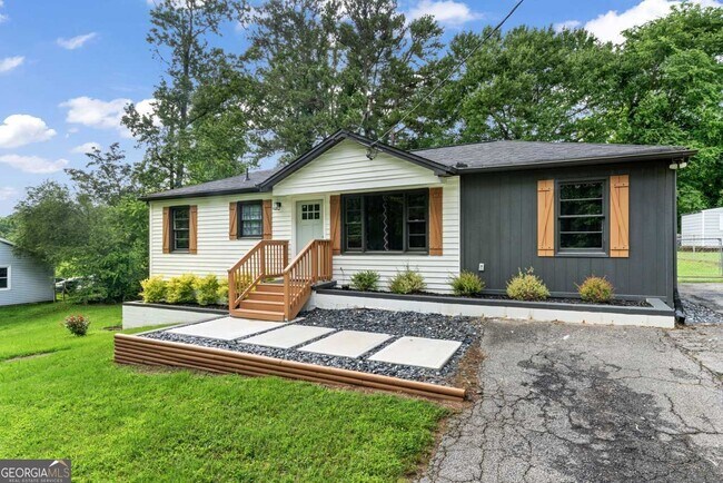 1326 Stella Cir SW in Mableton, GA - Building Photo - Building Photo