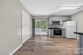 2332 Eargle Rd in Charlotte, NC - Building Photo - Building Photo