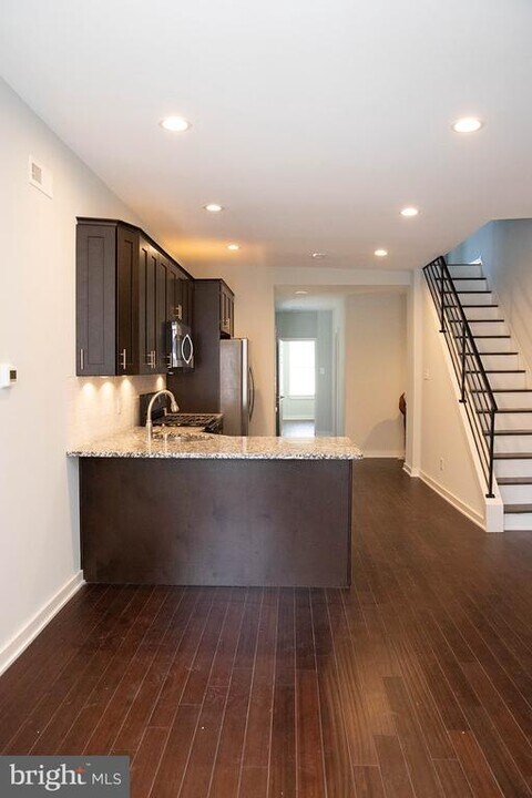 1723 Monument St in Philadelphia, PA - Building Photo