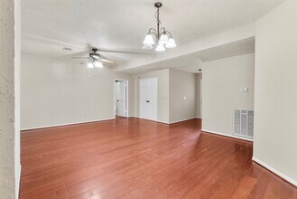 9230 Wandsworth Dr in Spring, TX - Building Photo - Building Photo