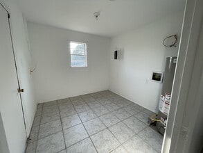 102 Butler Ave in Pocola, OK - Building Photo - Building Photo