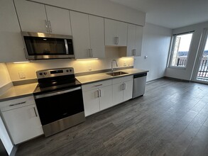 Red Oak at 409 Elm Street in Manchester, NH - Foto de edificio - Building Photo