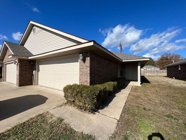 property at 1808 Ingalls Ln